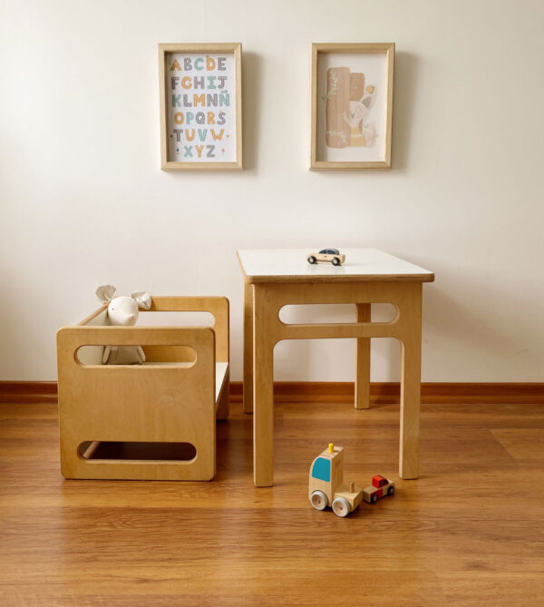 mesa y silla montessori