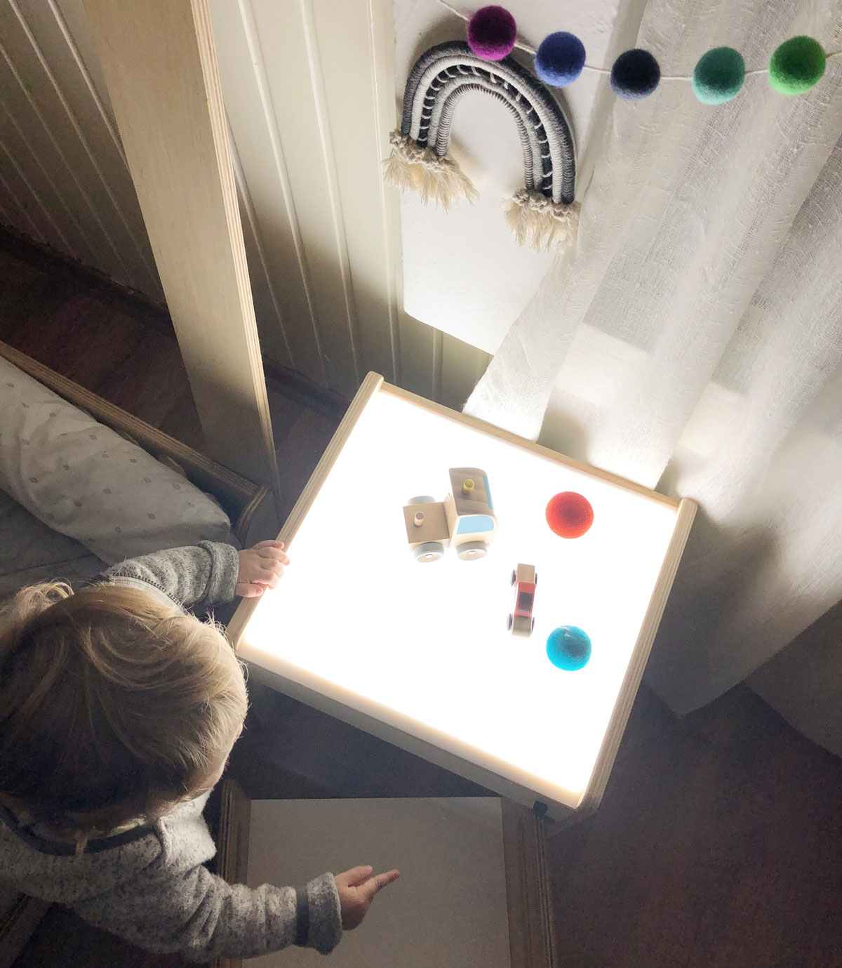 Mesa de lumínica, mesa de luz Giovanna – IRQICHAY - Muebles inspirados en  Pedagogía Montessori