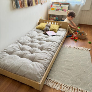 cama montessori reversible y evolutiva irqichay, camas para niños, colchón de algodon natural, camas infantiles, cuna bebe, cama bebé, muebles montessori