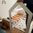 cama con casita montessori, cama evolutiva y reversible, muebles montessori, muebles infantiles, diseño montessori, irqichay, cama montessori, estructura de casita, casita montessori